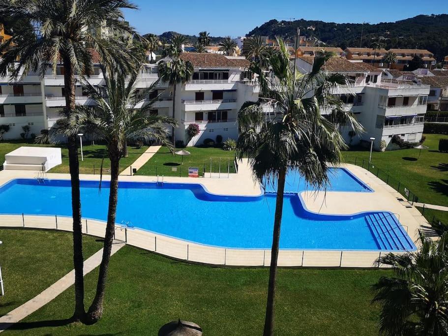 Casa En Urb. Con La Piscina Mas Grande De Javea. Exterior photo