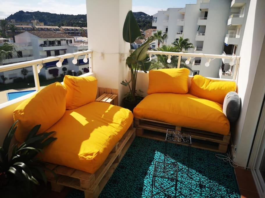 Casa En Urb. Con La Piscina Mas Grande De Javea. Exterior photo