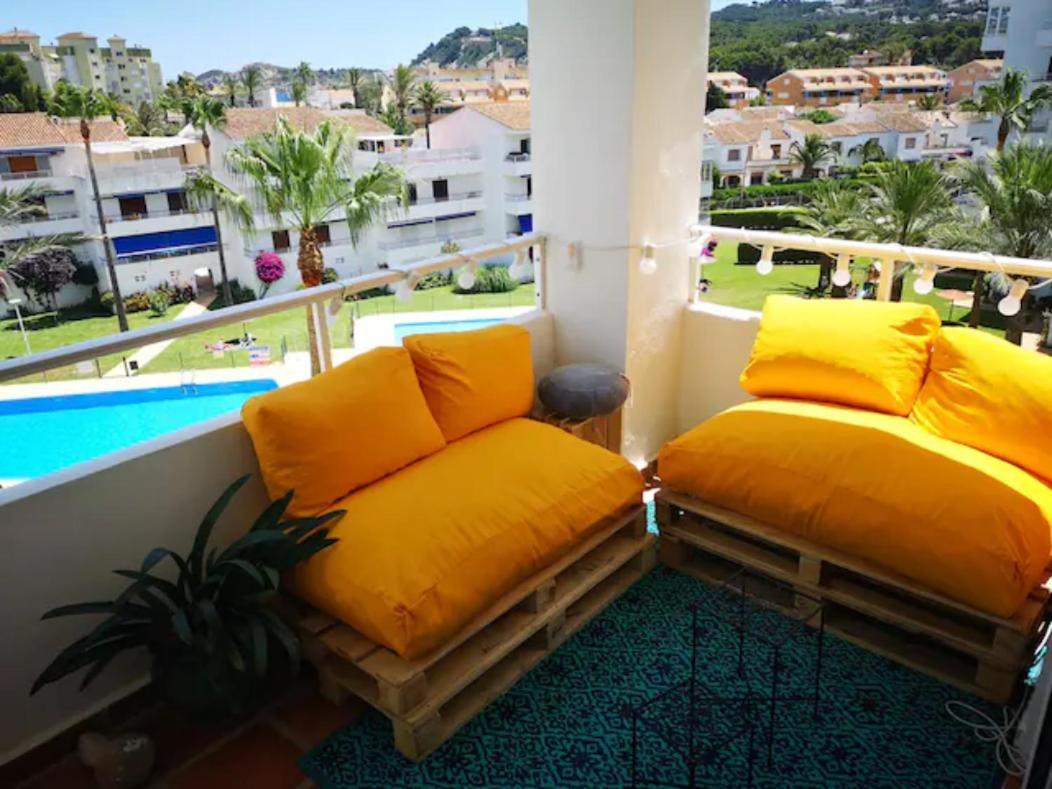 Casa En Urb. Con La Piscina Mas Grande De Javea. Exterior photo