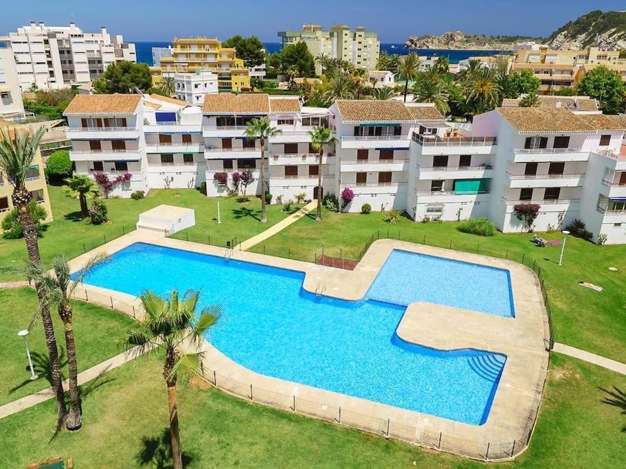 Casa En Urb. Con La Piscina Mas Grande De Javea. Exterior photo