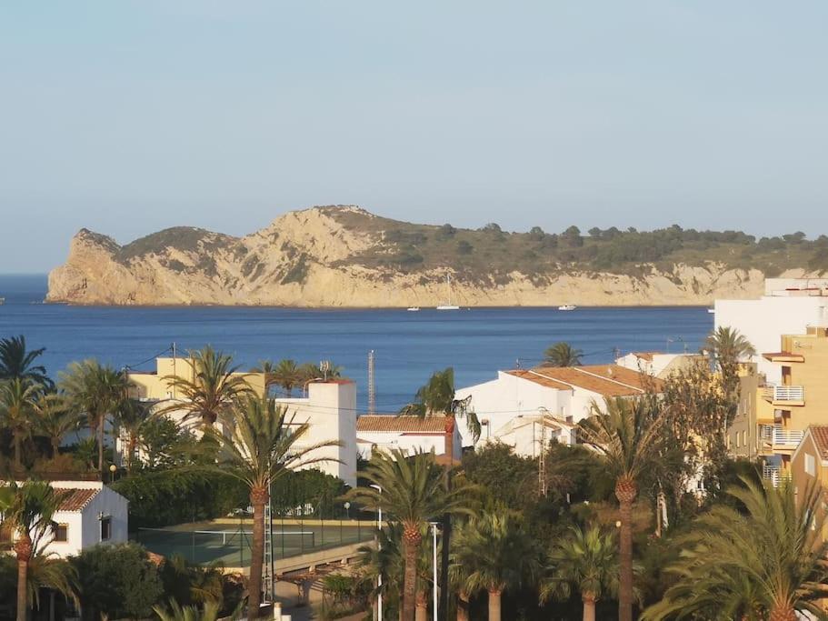 Casa En Urb. Con La Piscina Mas Grande De Javea. Exterior photo